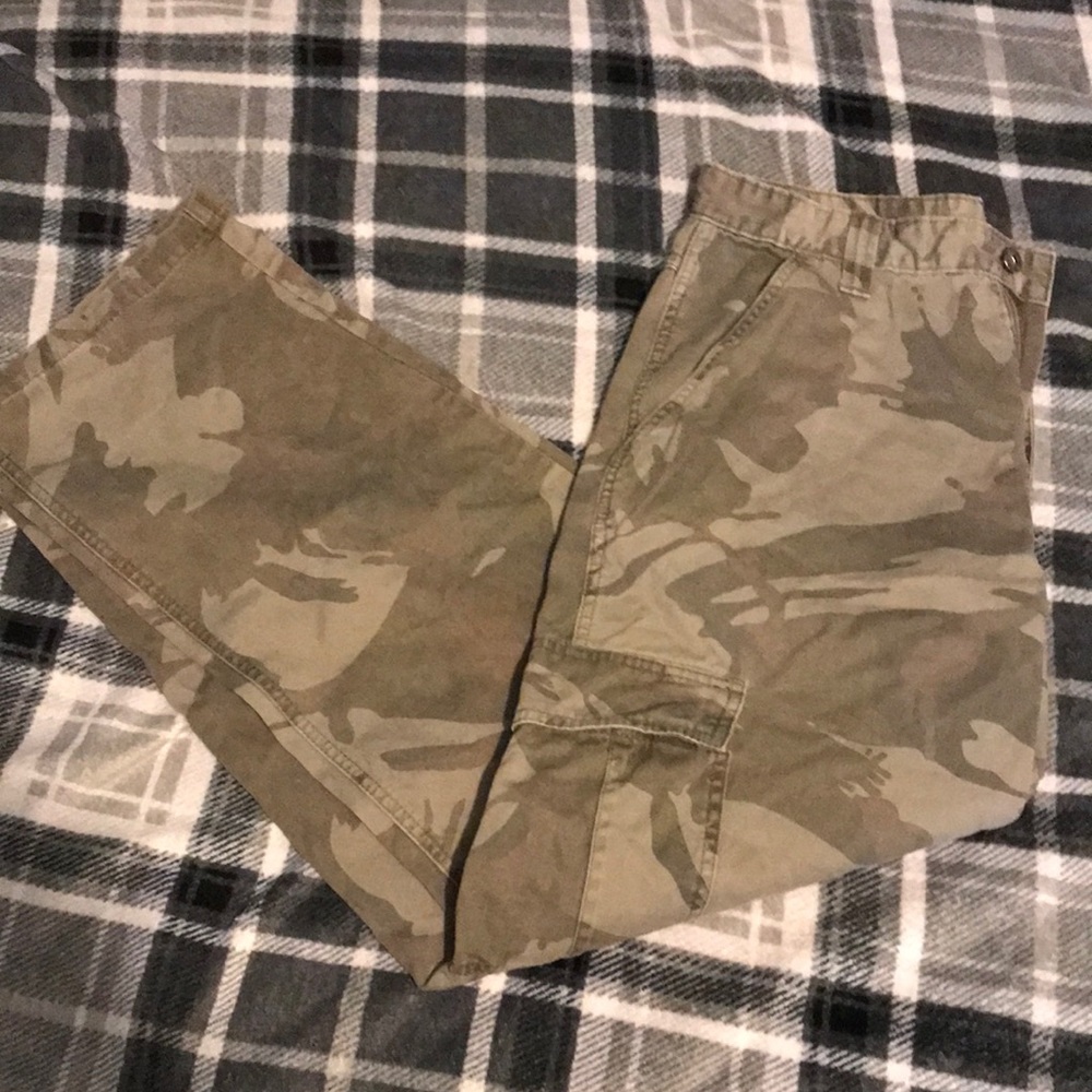 Camo Wrangler Cargo Pants